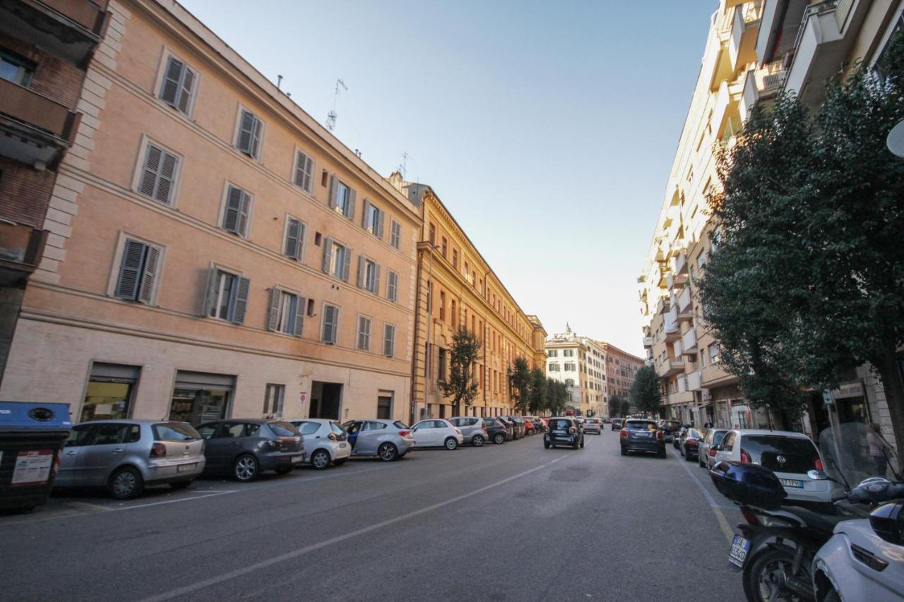 Le Piazze Di Roma Sweet Apartment ภายนอก รูปภาพ